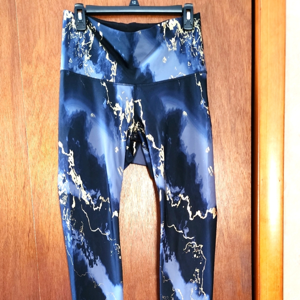 Back and Gold Marble Leggings - Large Old Navy